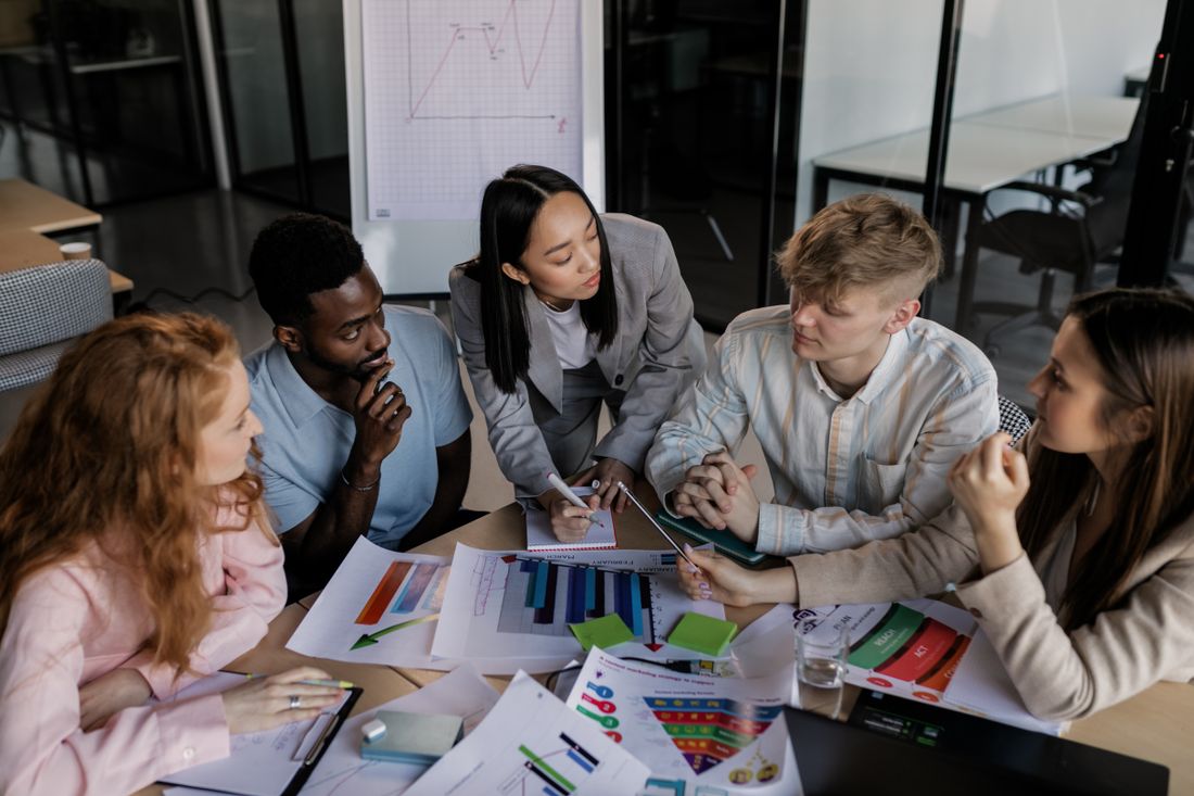 Business meeting to discuss a company project